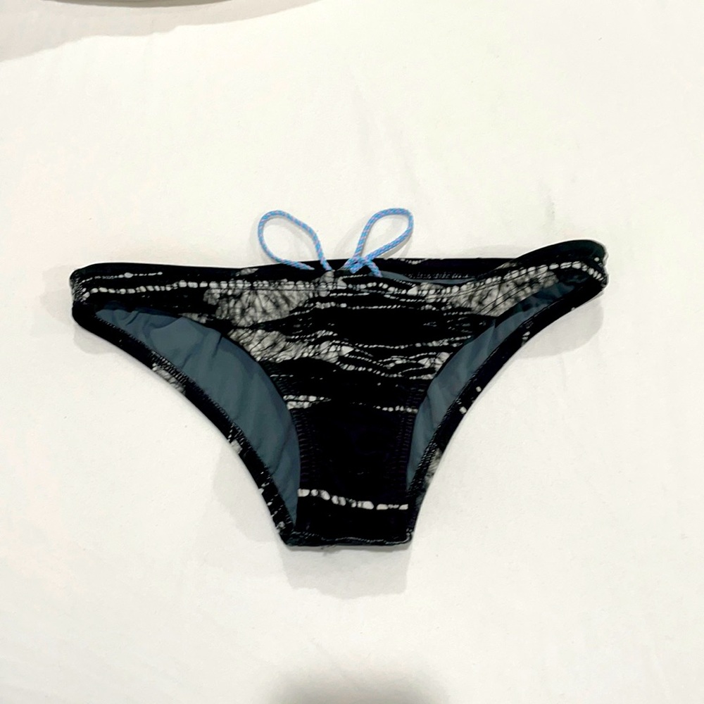 Black Jolyn Swim Bottoms Medium (fits small)